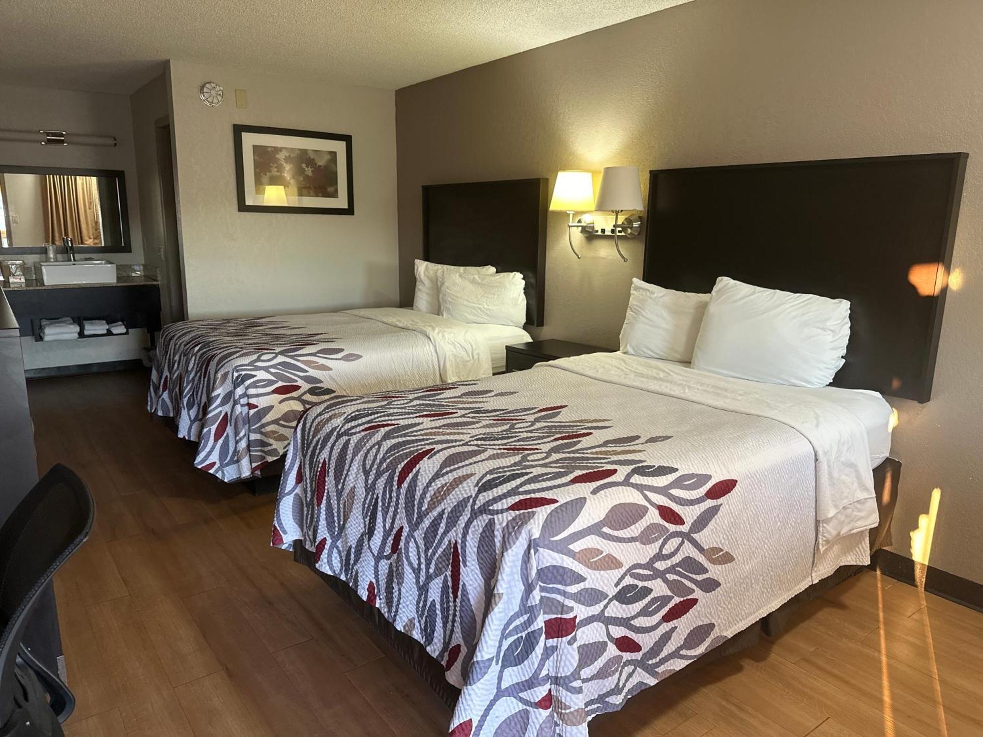 Red Roof Inn Anderson, In Экстерьер фото