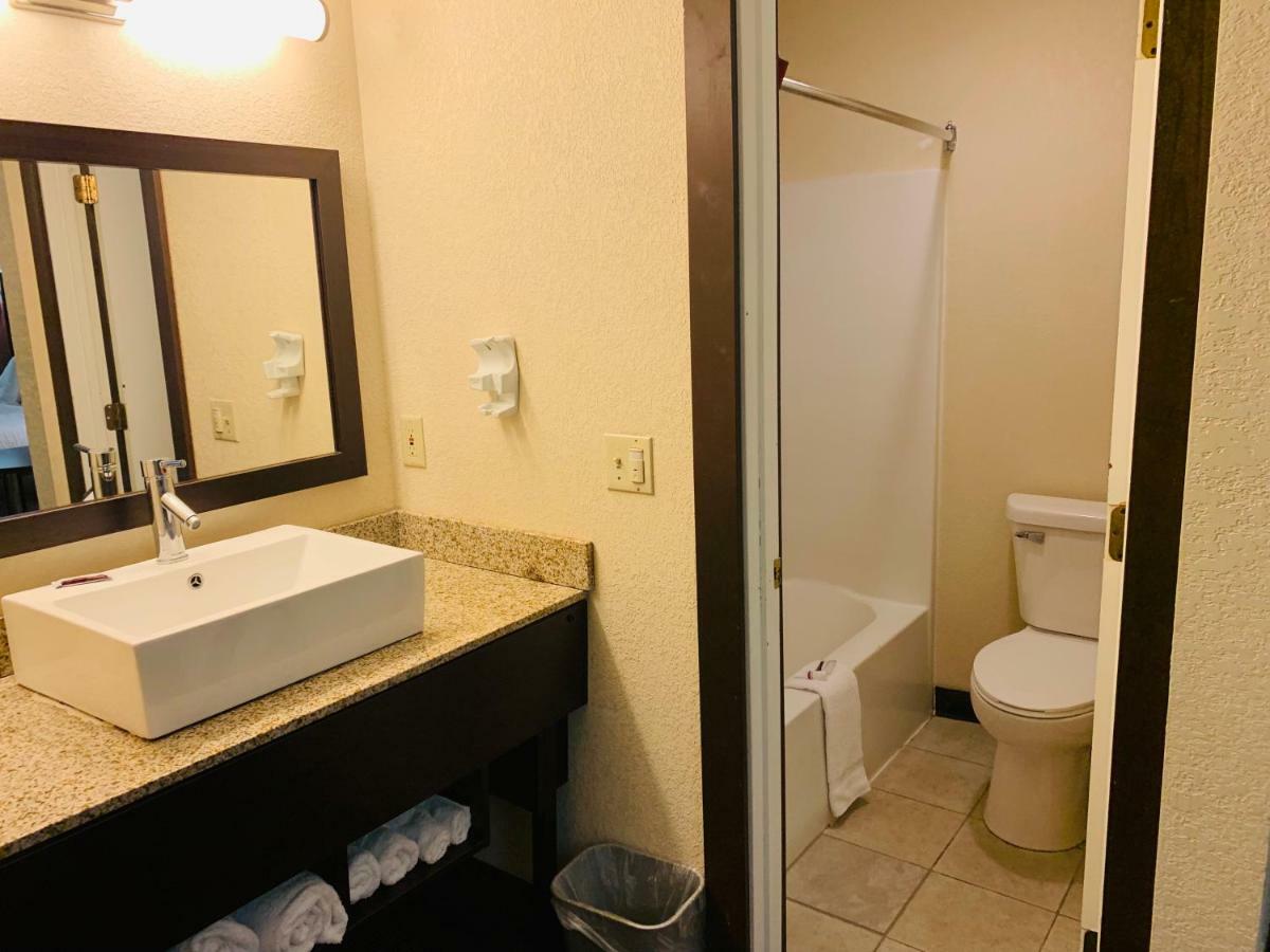 Red Roof Inn Anderson, In Экстерьер фото
